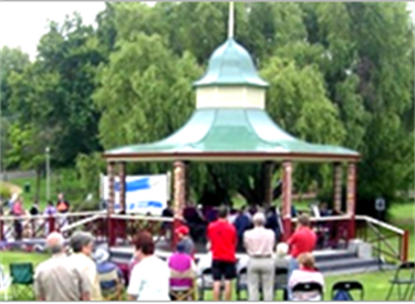 Rotary bandstand